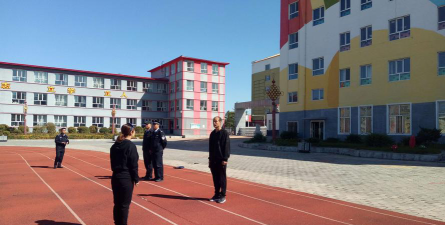 黑龙江省林口林业局小学阅读区