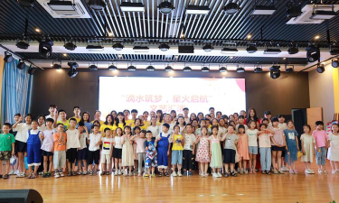 航头镇中心小学阅读区