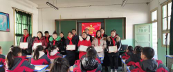旬阳县城关镇草坪九年制学校阅读区