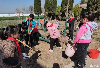 邓州市构林镇冯营学校阅读区