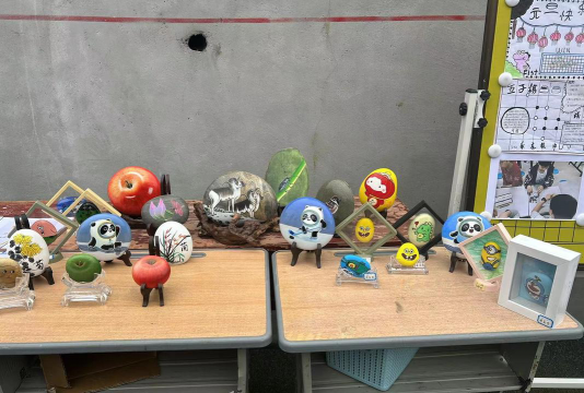 旬阳县赤岩初级中学阅读区