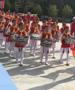 望奎县先锋镇中心小学阅读区