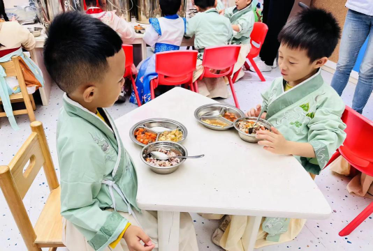 田心幼儿园阅读区