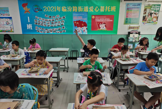 上海市静安临汾路小学阅读区