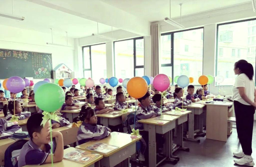 金泽中心小学阅读区
