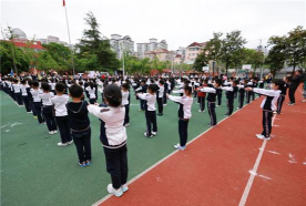 新世界实验小学阅读区