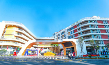 深圳市坪山区坪山实验学校(南校区)阅读区