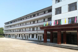 邵阳县塘渡口镇玉田中学阅读区