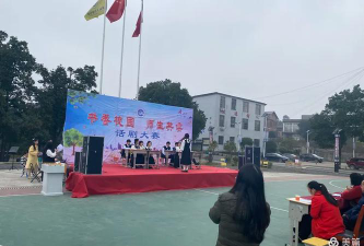 黄荆乡初级中学阅读区