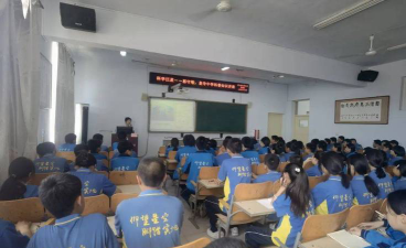 皇安寺中学阅读区