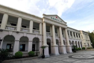 上海市静安区威海路第三小学阅读区
