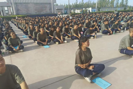 和静县第一中学阅读区