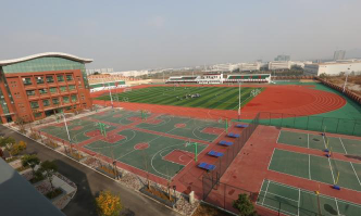 武汉市光谷第三初级中学阅读区