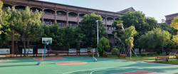海丰县德成中英文学校阅读区
