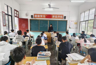 常宁市新河镇中心小学阅读区