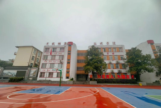 乐安乡联丰中学阅读区