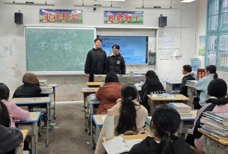 武汉市江夏区桥头中学阅读区