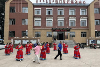 阿尔山市西口小学阅读区