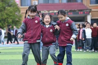 长春市朝阳区开运小学阅读区