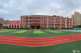 长春市二道区开封小学阅读区