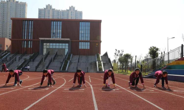 高新区东方红小学阅读区