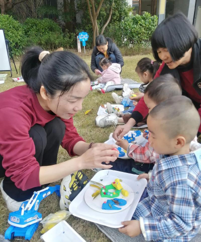 紫金县临江镇幼儿园阅读区