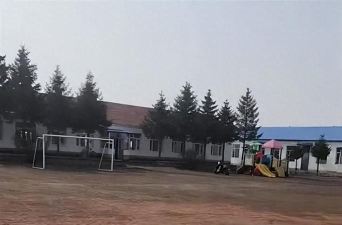 德惠市第五小学阅读区