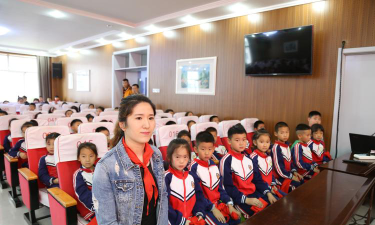 丰满区英语实验小学校阅读区