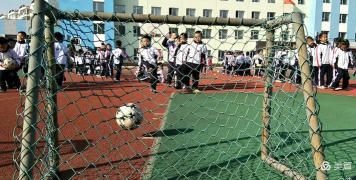 吉林市船营区第五小学校阅读区