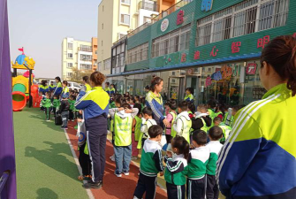 宾阳县宾州镇启明幼儿园阅读区