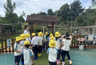 晋宁县上蒜乡上蒜中学阅读区