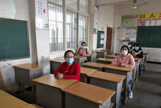 大冶市灵乡镇初级中学阅读区