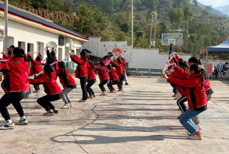 夏玛勒乡中心小学阅读区