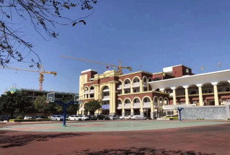 汕头市潮南区成田中民初级中学阅读区