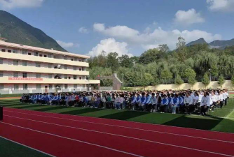郧西县土门镇茅坪初级中学阅读区