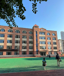 大东区善邻路第二小学阅读区