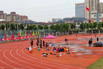 汩罗市体育学校阅读区