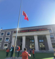三台子五小学阅读区