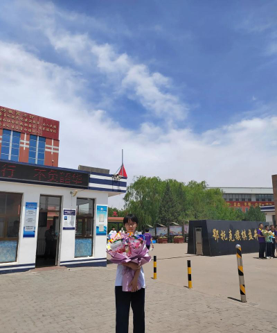 阿克苏市苏盖特艾日克中学初中部阅读区