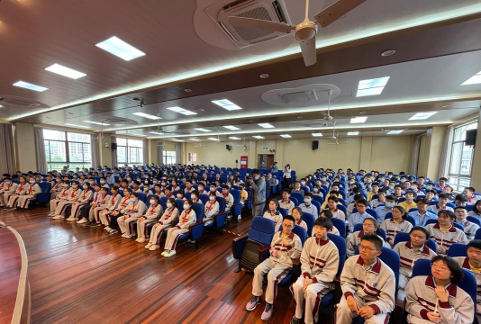 安乡县安裕乡五一中学阅读区