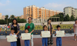 深圳市宝安区光明小学阅读区