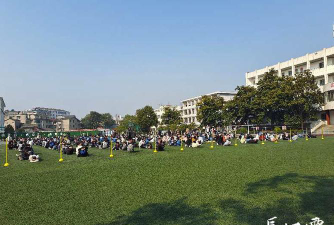 宜都市陆城第一初级中学阅读区
