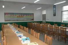 宜都市陆城第二初级中学阅读区