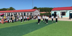 乾安县大布苏希望小学阅读区