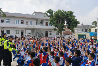 廉江市石城镇第六初级中学阅读区