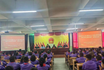 吐沙拉乡中心小学阅读区
