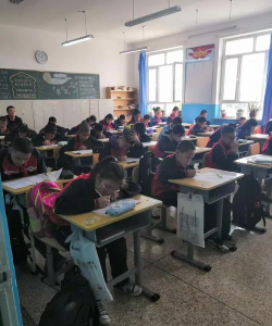三坪中学阅读区