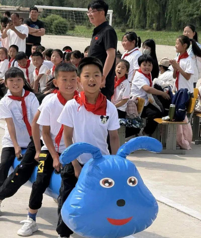 洮南市万宝镇第四小学阅读区