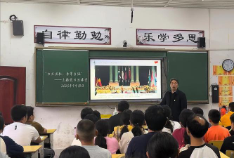 西莲乡中学阅读区