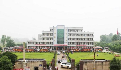 鄂州市梁子湖区长岭中学阅读区